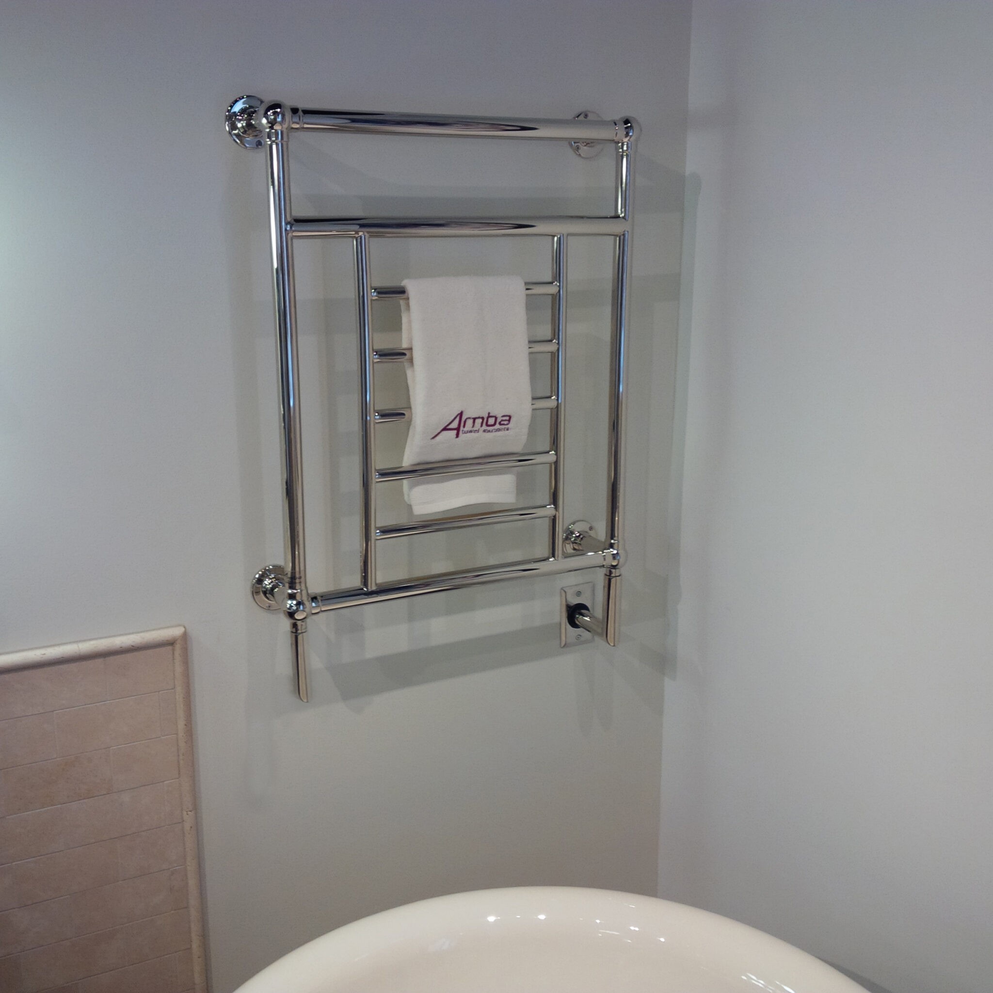 Traditional Model T-2536 8 Bar Hardwired Heated Towel Rack in Polished Nickel - Image 6